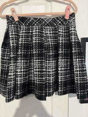 Banana Republic tweed-ish skirt